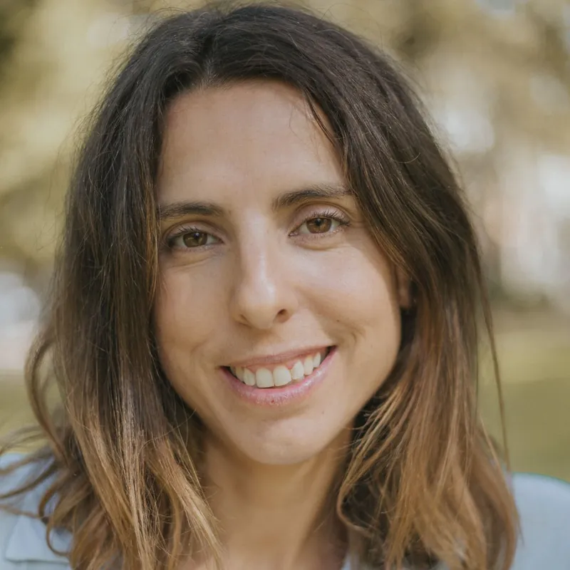 Rebeca Castellanos, Fisioterapia